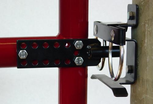 "Rownd Up" Gate Latches