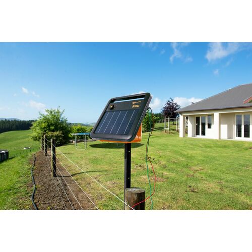 Gallagher S100 Solar Fence Energizer