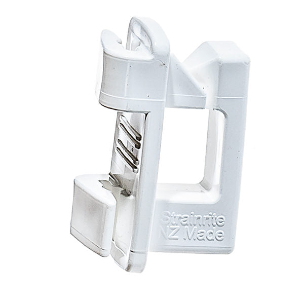 CLIP ON INSULATORS FOR STRAINRITE POSTS