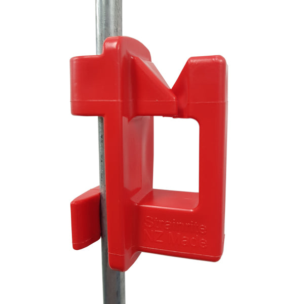 CLIP ON INSULATORS FOR STRAINRITE POSTS